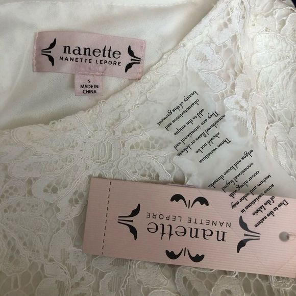 Nanette Lepore Cream Lace Flounce Statement Sleeve Blouse NWT size Small - Picture 8 of 11